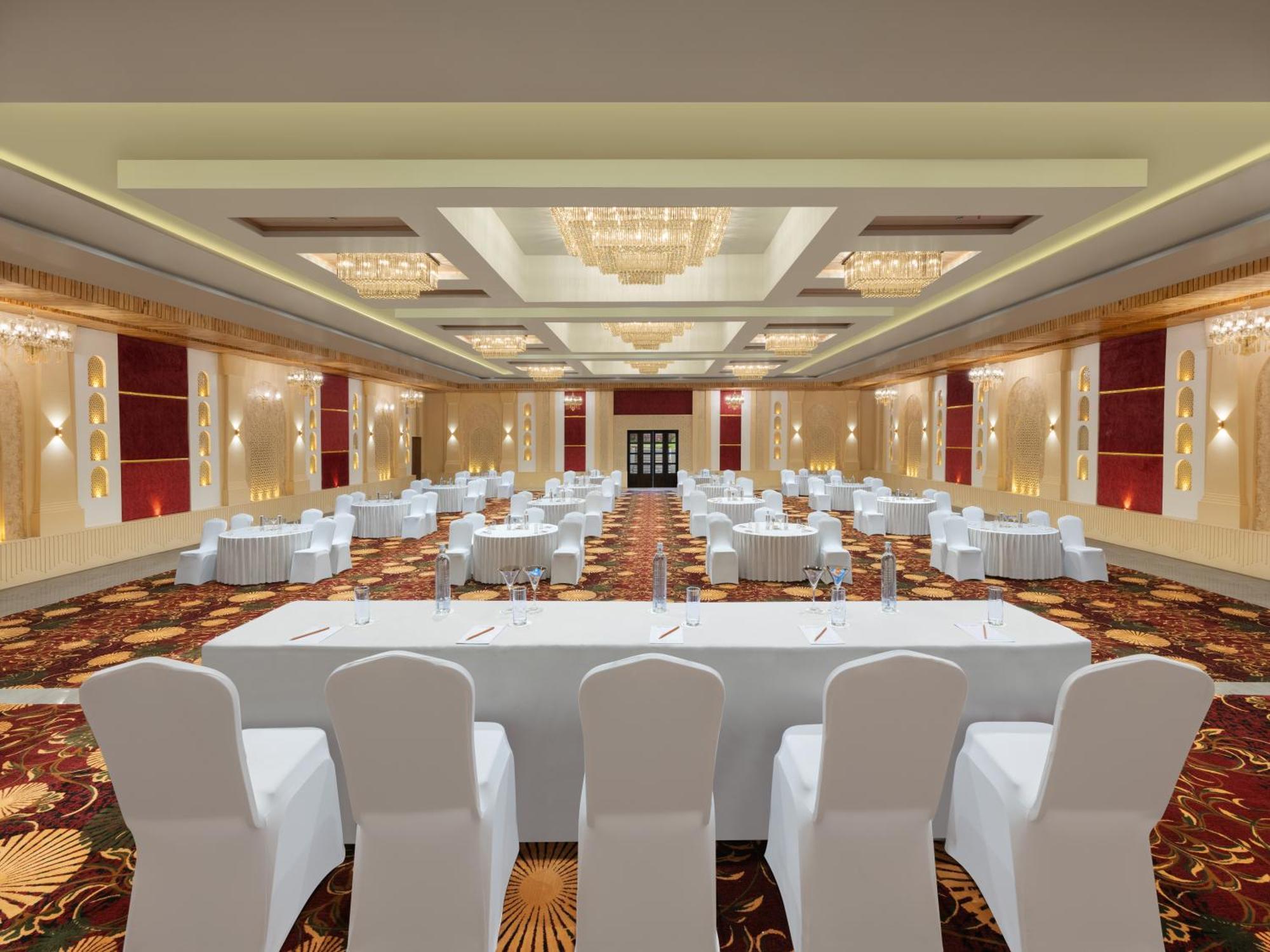Essentia Luxury Resort & Spa Udaipur Luaran gambar