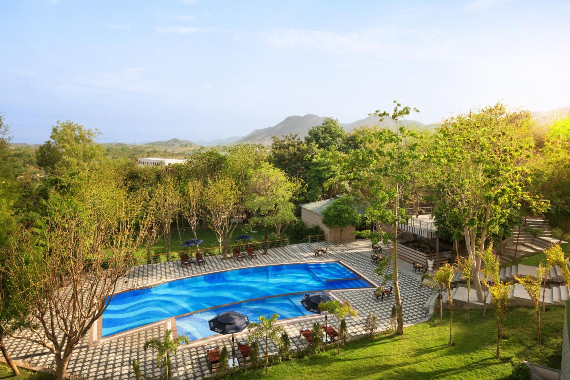 Essentia Luxury Resort & Spa Udaipur Luaran gambar