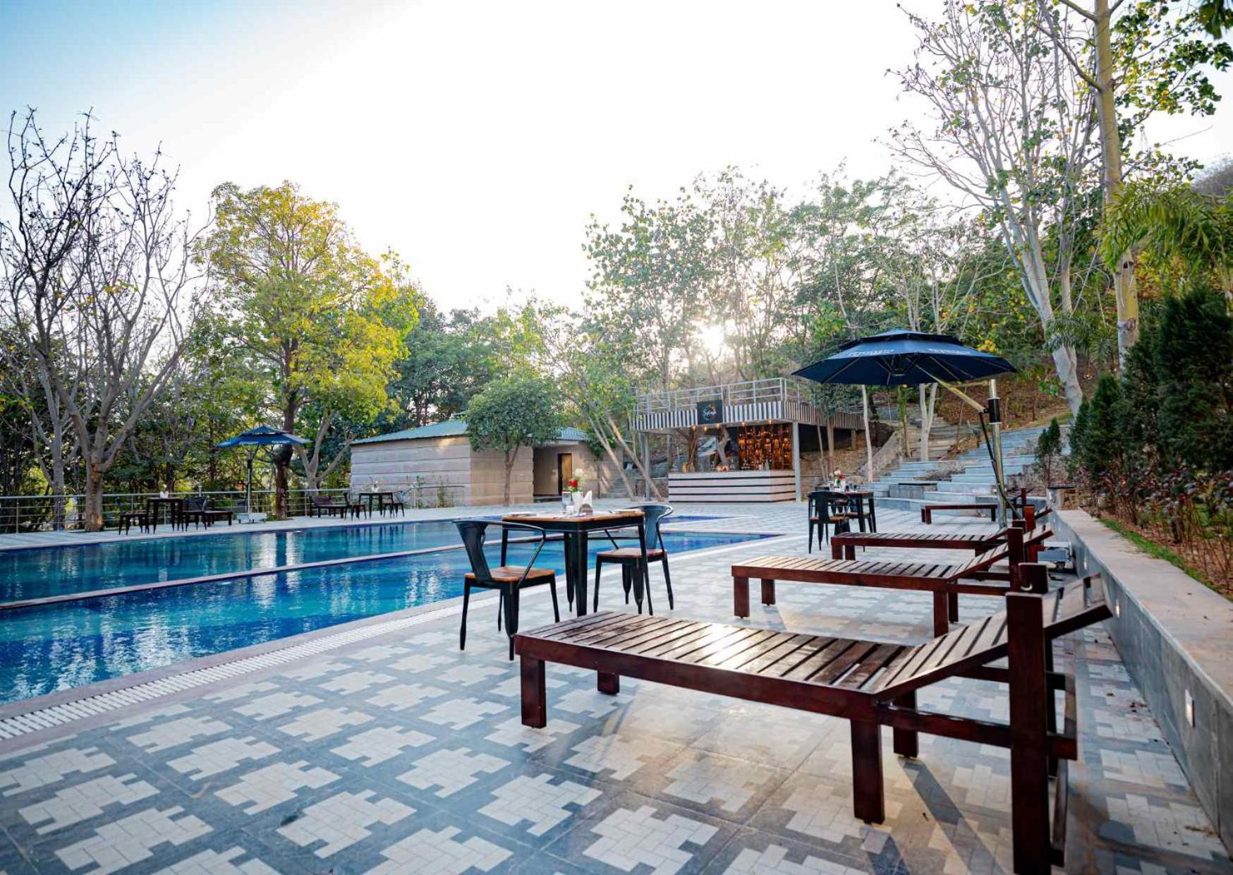 Essentia Luxury Resort & Spa Udaipur Luaran gambar